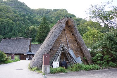 合掌小屋造り