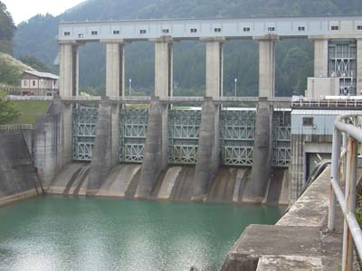 5��̃��W�A���Q�[�g