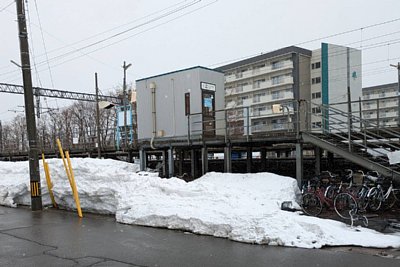 ホームへの階段