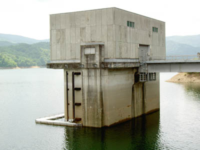 �搅����V�[�ォ�猩��