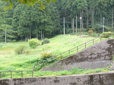 ��̂��E�݂��猩��