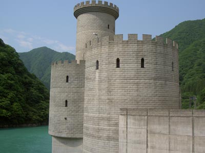 新柳河原水力発電所