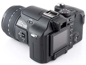 DMC-FZ30�@�w��