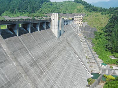 道平川ダム全景