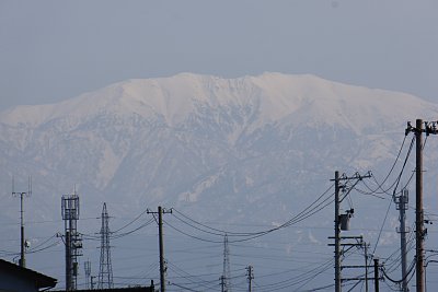 ���R�A��