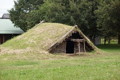 竪穴式住居