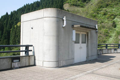 �V�[��ɂ���Q�[�g���쎺