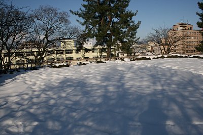 天守台はかなりの広さです