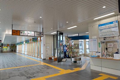 IGRいわて銀河鉄道 改札口