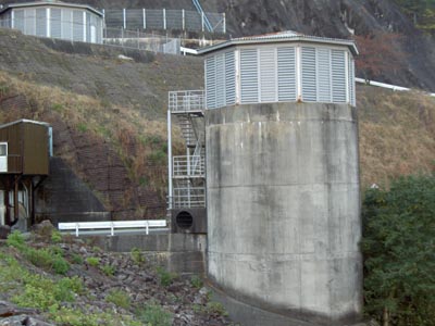 �T�[�W�^���N�ł����E�E�E