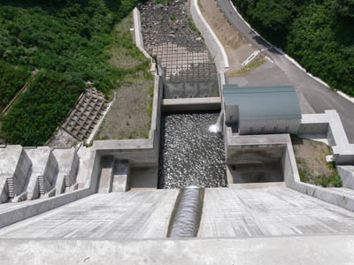 �V�[����_�������̌����H������