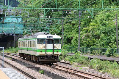 トンネルを超えるとそこは・・・