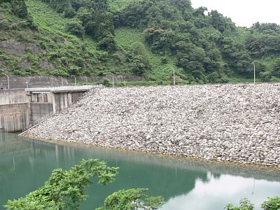 �V�[�ɊX��������̂́E�E�E