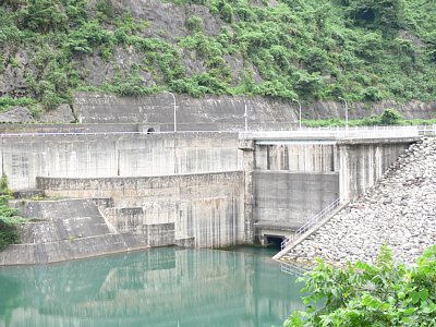 ��p�^���f���Ɣ��p�^���f��