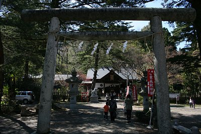 春日山神社