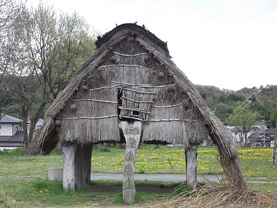 高床式住居(復元)