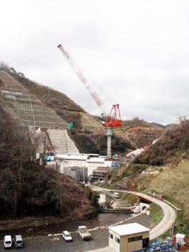 �H������S�i