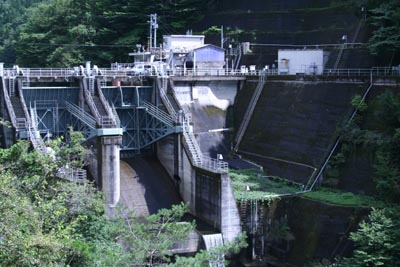 ���W�A���Q�[�g�͂Q��