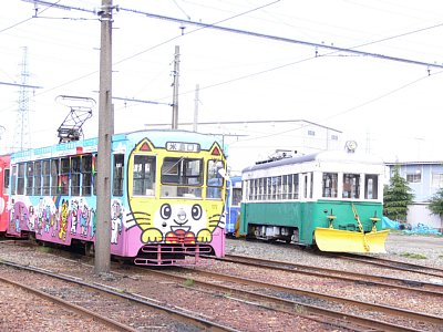 アニマル電車と除雪車