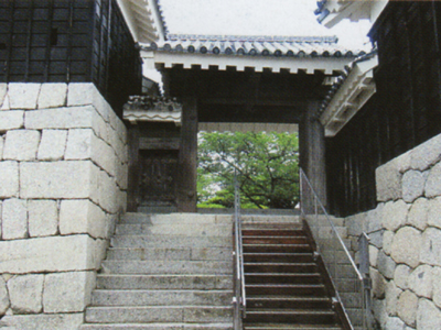 松山城二の門