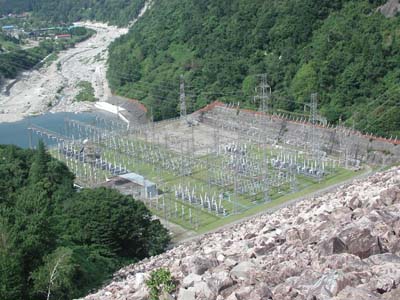 �_�������̕ϓd��