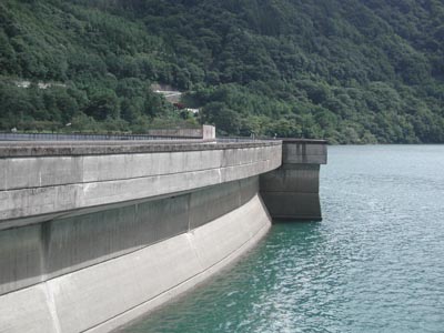 �E�ݏ㗬��������