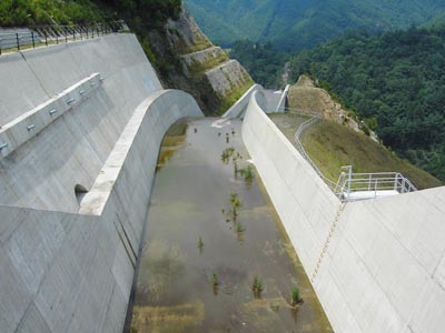 �����������ォ�猩��