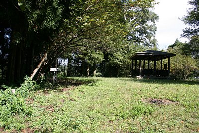 二の丸にある四阿