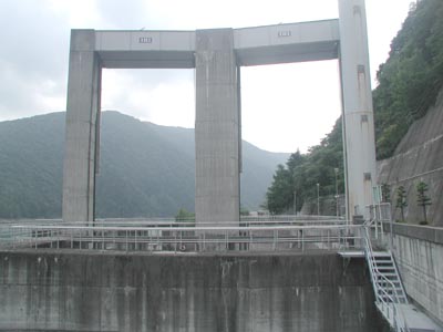 ���[���[�Q�[�g