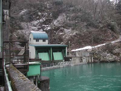 �_���΂Ǝ搅�ݔ�