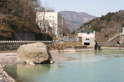 �咷�J��񔭓d��