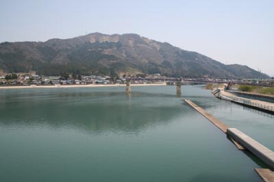 �V�[�ォ��㗬������