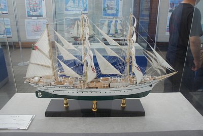 �T�O���X�U