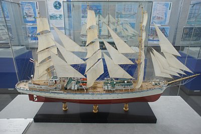 �i�f�W���_