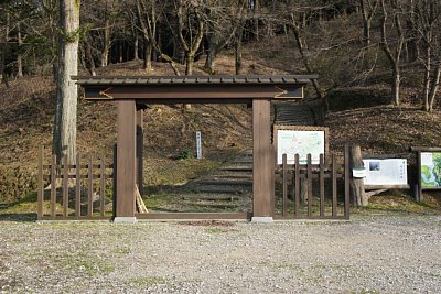 ���R��Ձ@�E���i�M��