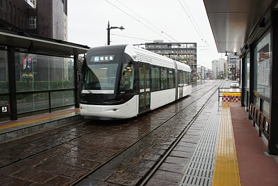 �����O�d��𔭎Ԃ���Z���g����