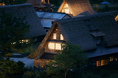 ���q�����W��