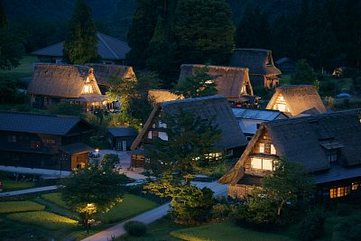 ���q�����W��