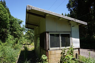 藤波駅待合所