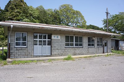 甲駅駅舎