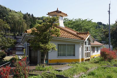 九十九湾小木駅駅舎