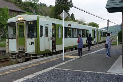 キハ100形気動車
