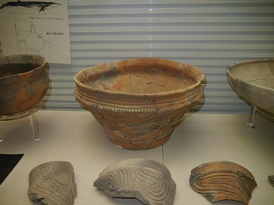 竪穴式住居の内部