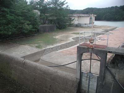 ���R�z�����^���f