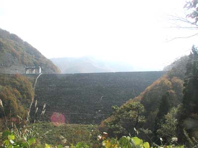 下小鳥ダム全景