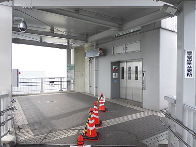 あいの風プロムナード 越の潟側エレベーター