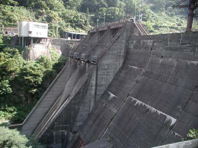 �V���J�_�������݂���