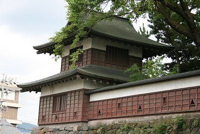 高島城角櫓と城壁