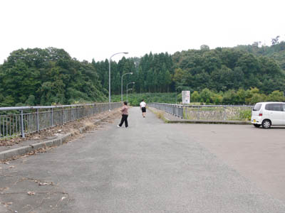 �V�[��͎����Ԃ��ʍs�\�ł�