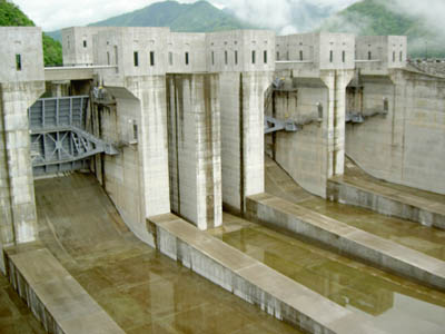 �^���f���������E�ݓW�]�䂩�猩��